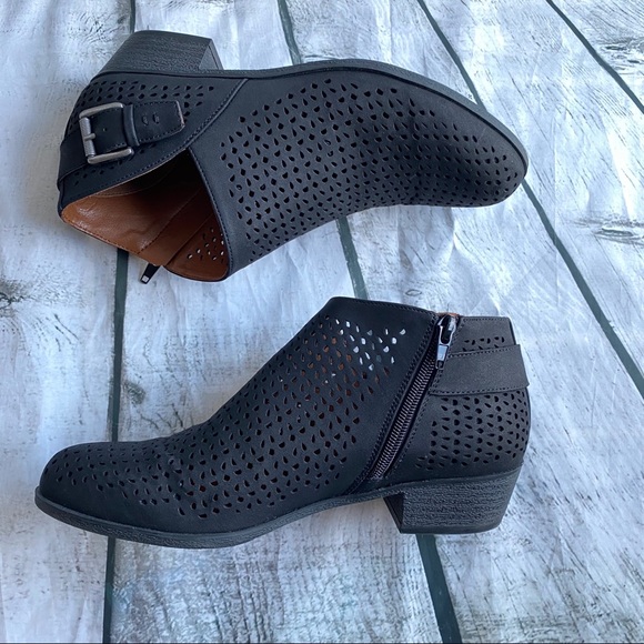 Indigo Rd Cutout Design Black Bootie Women’s 7.5 - Picture 4 of 13
